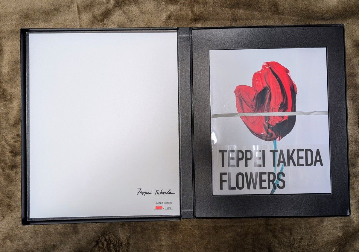 新作ウエア 限定100部 ポスター FLOWERS 直筆サインEDナンバー 新作ウエア 限定100部 ポスター FLOWERS 直筆サインEDナンバー