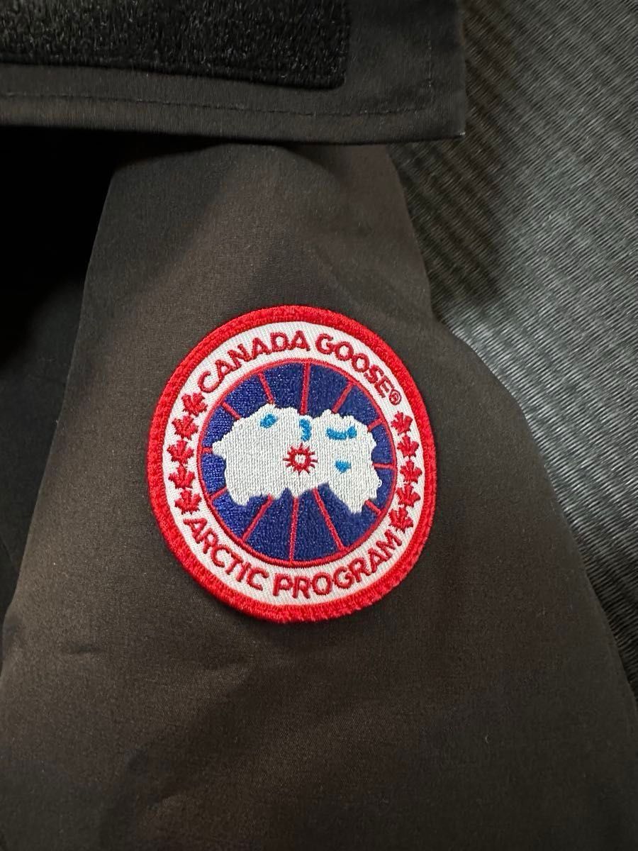 超美品 CANADA GOOSE カナダグース サイズM ダウンジャケット 超美品 CANADA GOOSE カナダグース サイズM ダウンジャケット