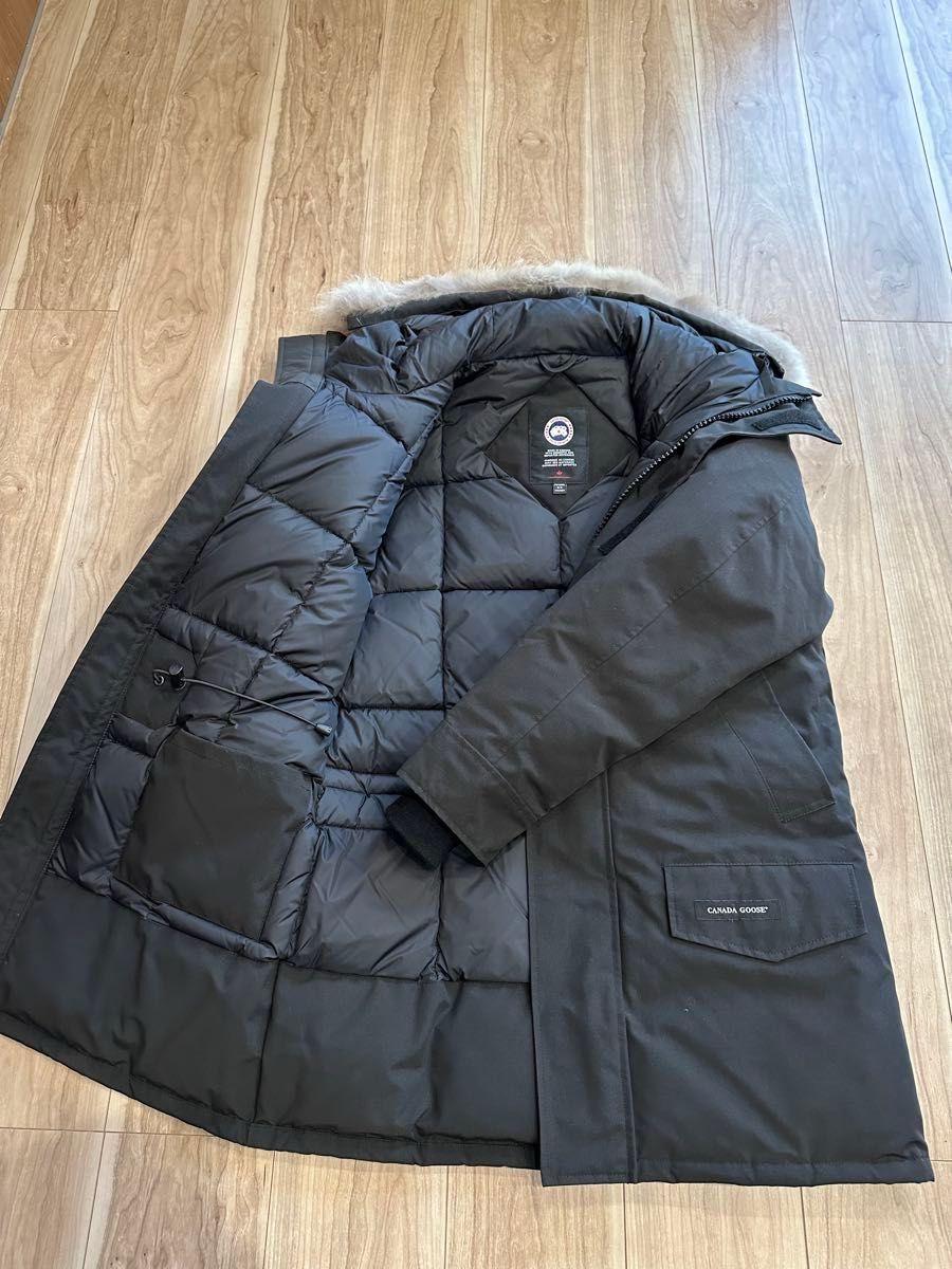 超美品 CANADA GOOSE カナダグース サイズM ダウンジャケット 超美品 CANADA GOOSE カナダグース サイズM ダウンジャケット