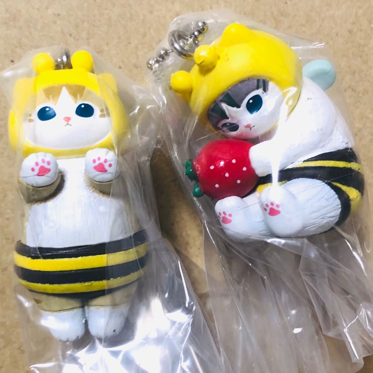 mofusand ハチにゃんスイング モフサンド ガチャ キーホルダー mofusand ハチにゃんスイング モフサンド ガチャ キーホルダー