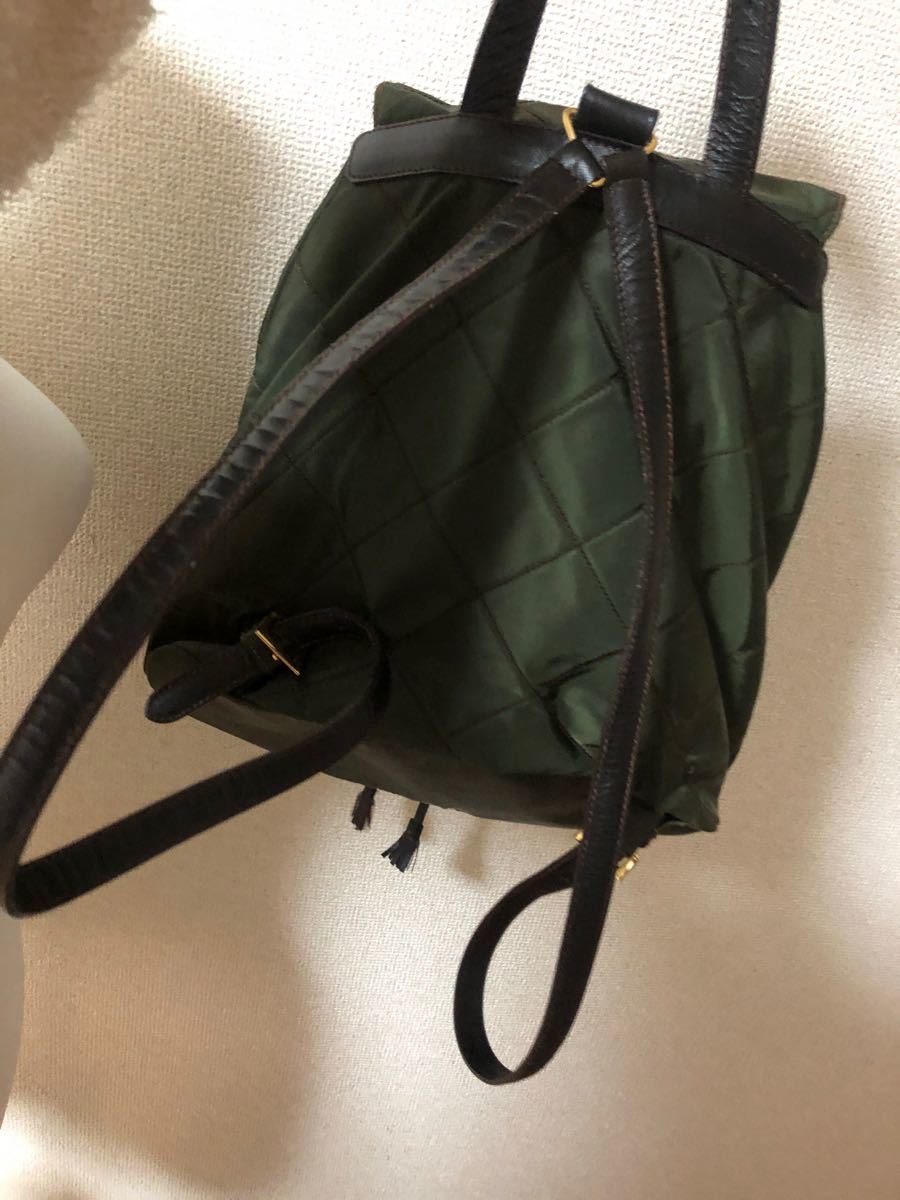 PRADA プラダ ナイロンリュック リュック キルティング カーキ PRADA プラダ ナイロンリュック リュック キルティング カーキ