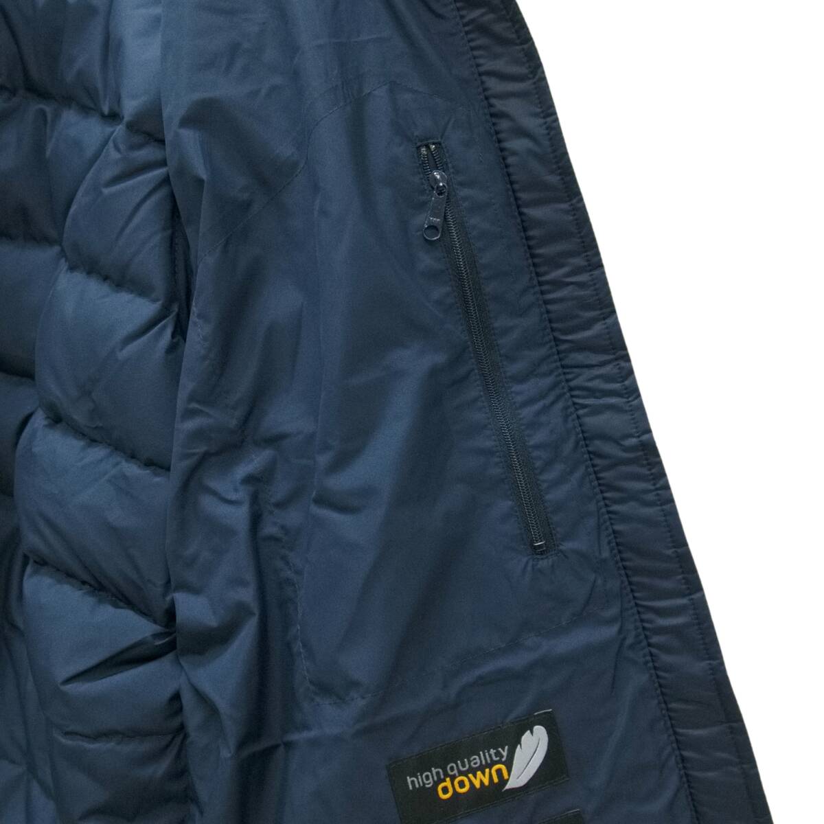 即決 ジャックウルフスキン ダウンジャケット NB/Mサイズ 700 即決 ジャックウルフスキン ダウンジャケット NB/Mサイズ 700