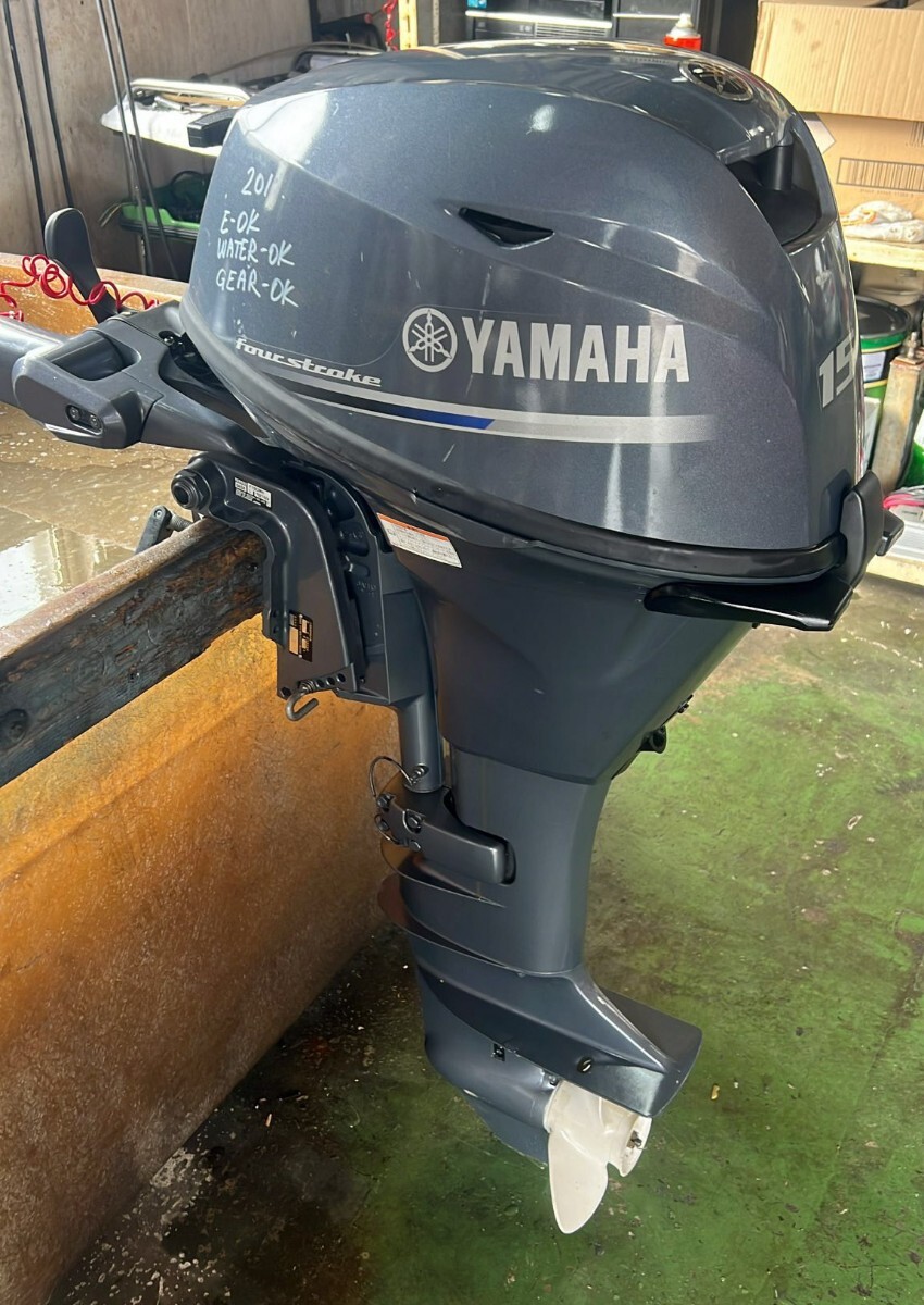 Yahoo!オークション - Yamaha F15CMH. 2011 .11.model 船外機 傷 Yahoo!オークション - Yamaha F15CMH. 2011 .11.model 船外機 傷