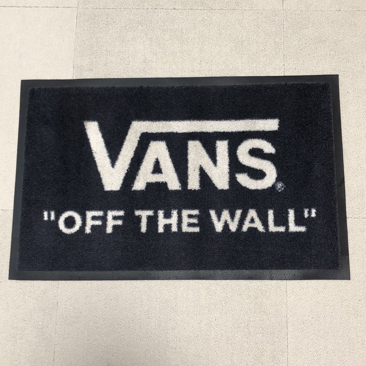 ヤフオク! - 非売品 VANS バンズ ラバーマット ストア用 50周年...