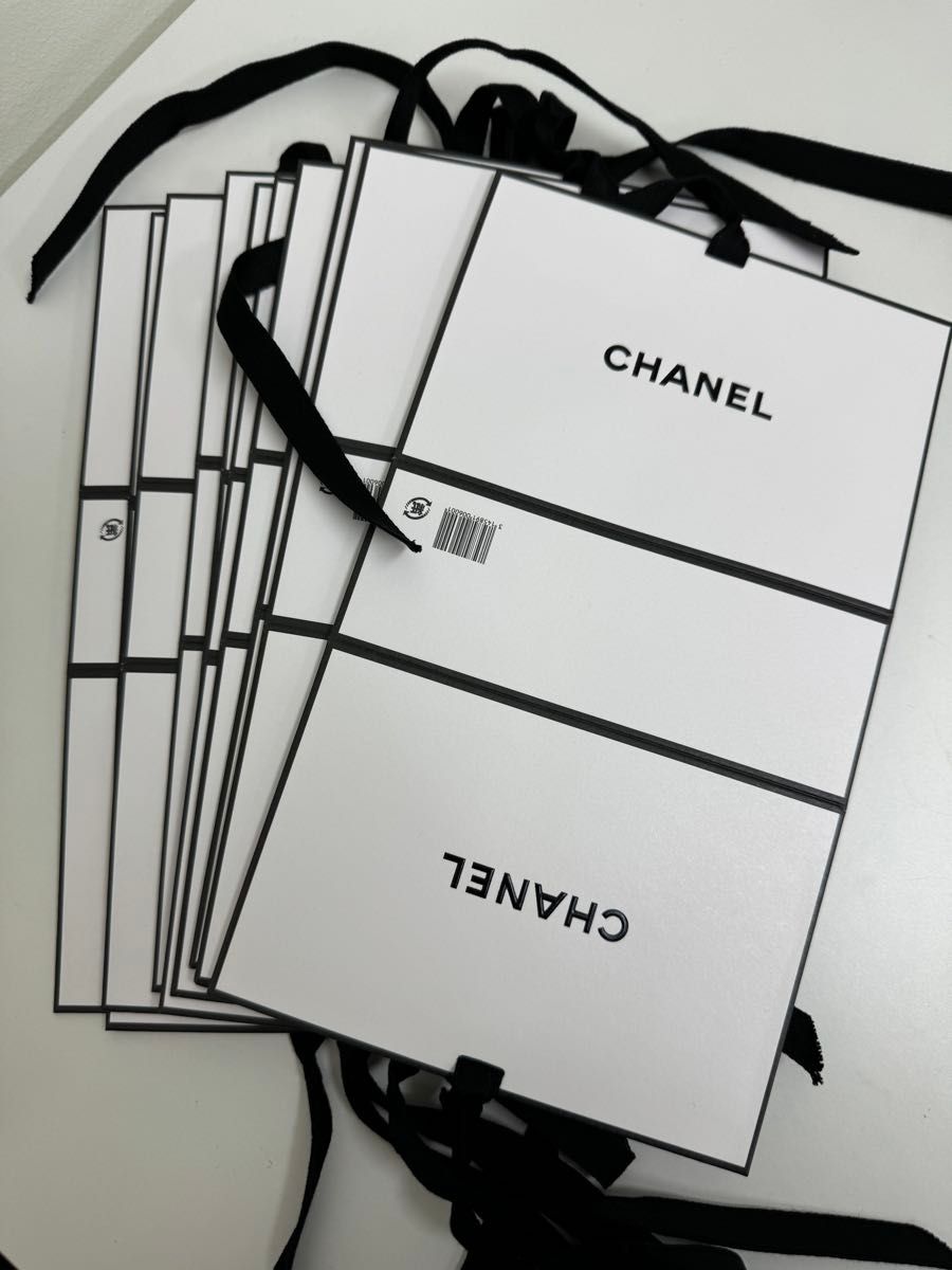 CHANEL シャネル ギフトボックス 小 ギフトバッグ 100枚|Yahoo CHANEL シャネル ギフトボックス 小 ギフトバッグ 100枚|Yahoo