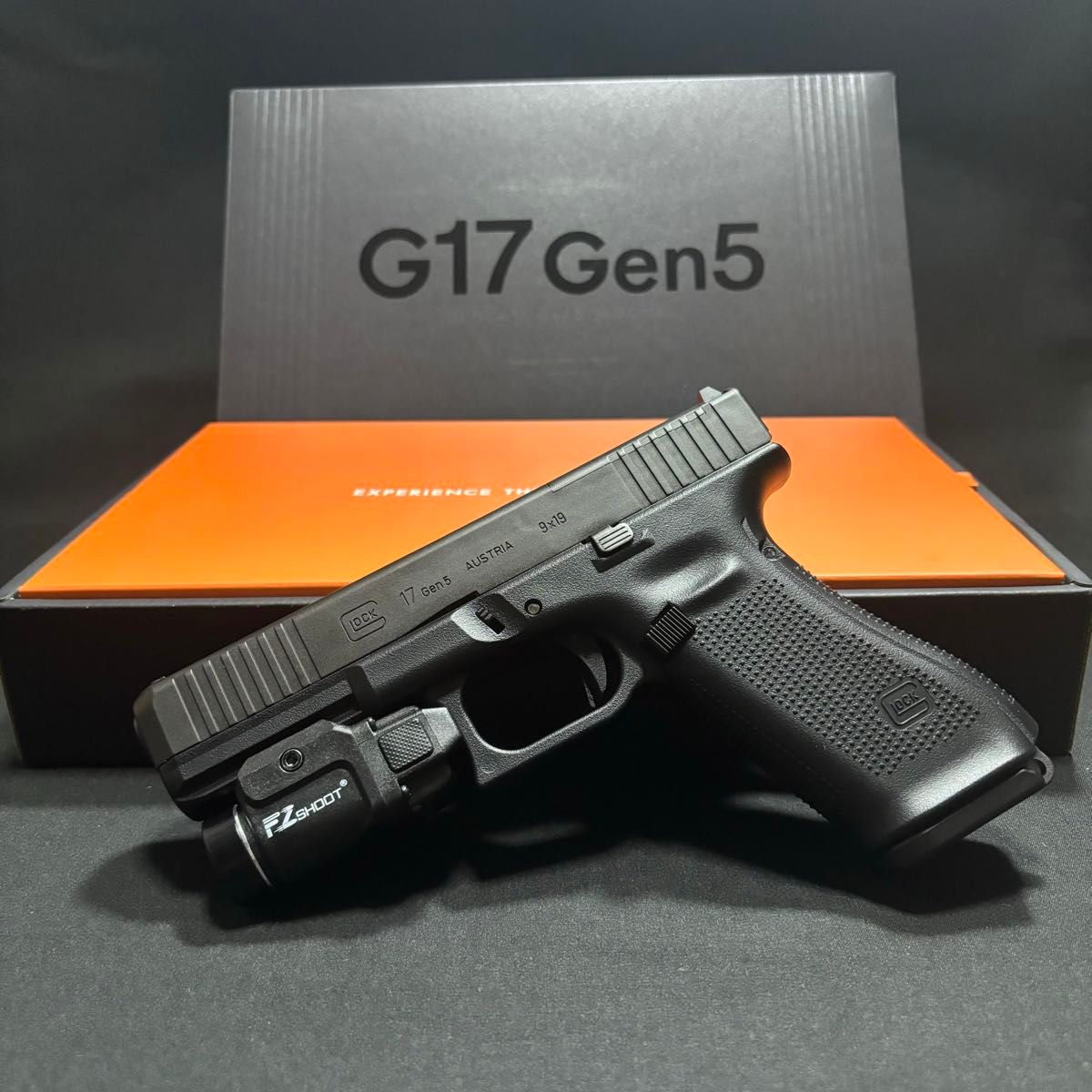 東京マルイ g17 gen5 mos 新品800lm ストロボライト付 グロック 東京マルイ g17 gen5 mos 新品800lm ストロボライト付 グロック