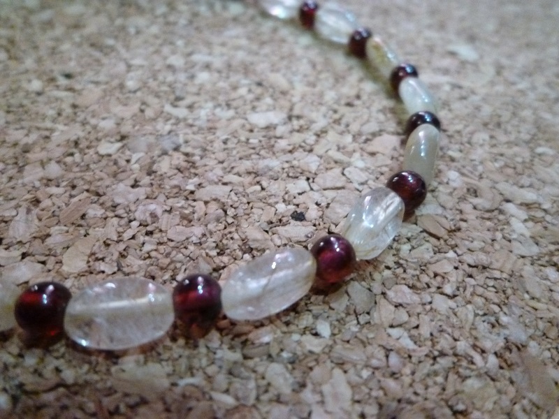  Gold rutile quartz flat type garnet anklet 