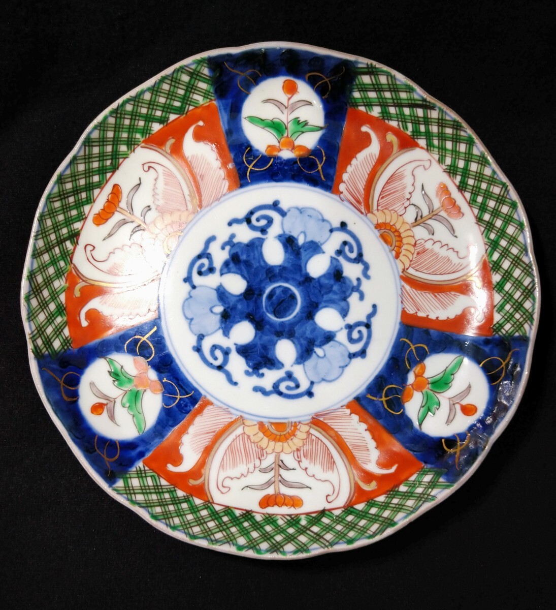  старый Imari белый фарфор с синим рисунком золотая краска цветная роспись цветок документ цветок .. круг документ колесо цветок 22cm средняя тарелка Edo поздняя версия btrpd-57a3983k-cs