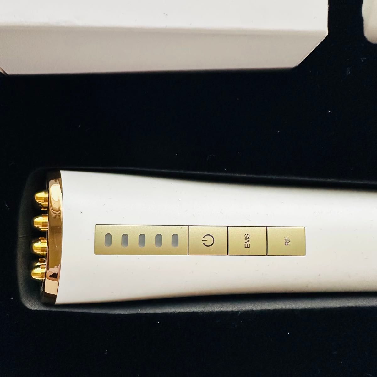 エミナリフト eminalift 美顔器 大口貴弘 監修 新品未使用 エミナリフト eminalift 美顔器 大口貴弘 監修 新品未使用