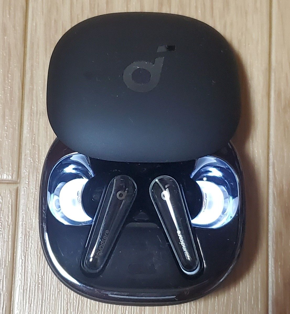Anker Soundcore Liberty4 ワイヤレスイヤホン 美品 付属品完備 Anker Soundcore Liberty4 ワイヤレスイヤホン 美品 付属品完備