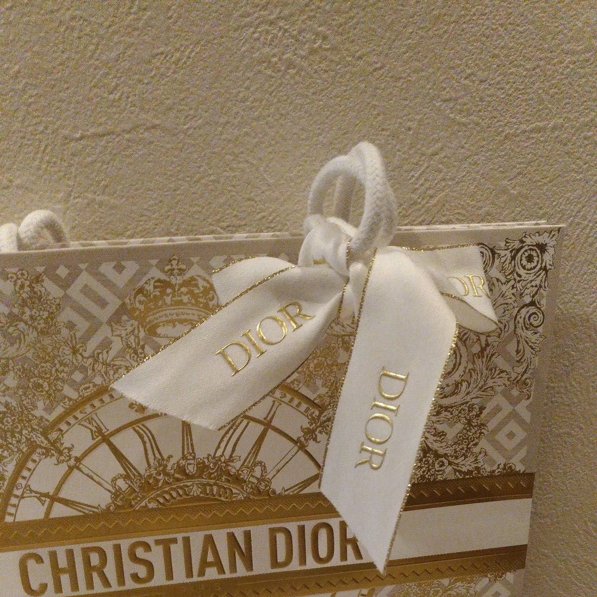 Dior 2024 カード 限定スターチャーム クリスマス ショッパー Dior 2024 カード 限定スターチャーム クリスマス ショッパー