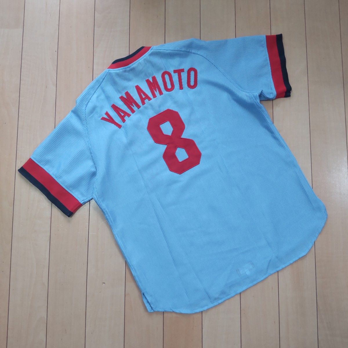 広島東洋カープ #8 山本浩二 復刻ユニフォーム Mサイズ ハイ 広島東洋カープ #8 山本浩二 復刻ユニフォーム Mサイズ ハイ