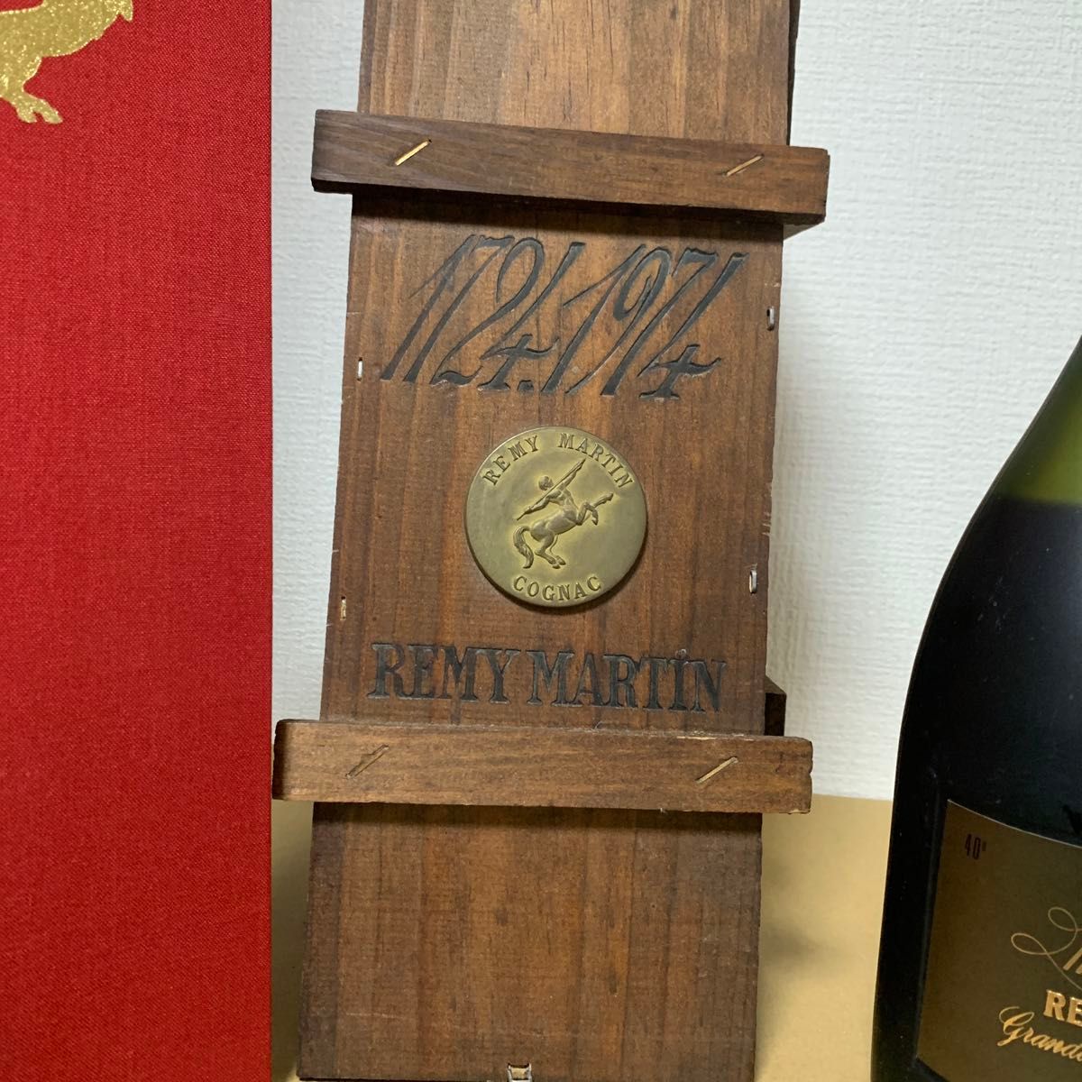 レミーマルタン 1724-1974 250周年記念ボトル 冊 替栓 木箱付き レミーマルタン 1724-1974 250周年記念ボトル 冊 替栓 木箱付き