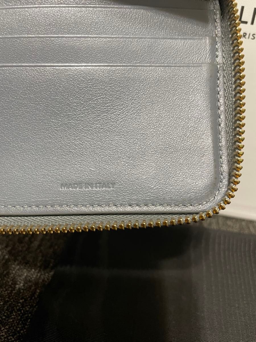 美品セリーヌ コンパクトジップウォレット エッセンシャル 美品セリーヌ コンパクトジップウォレット エッセンシャル