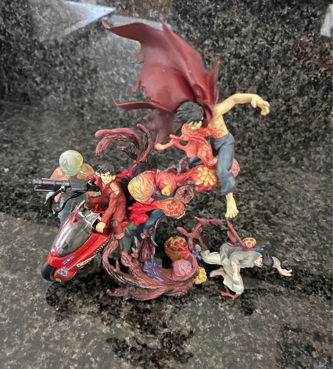 AKIRA ハイクオリティフィギュアシリーズ 金田とバイク 鉄雄 AKIRA ハイクオリティフィギュアシリーズ 金田とバイク 鉄雄