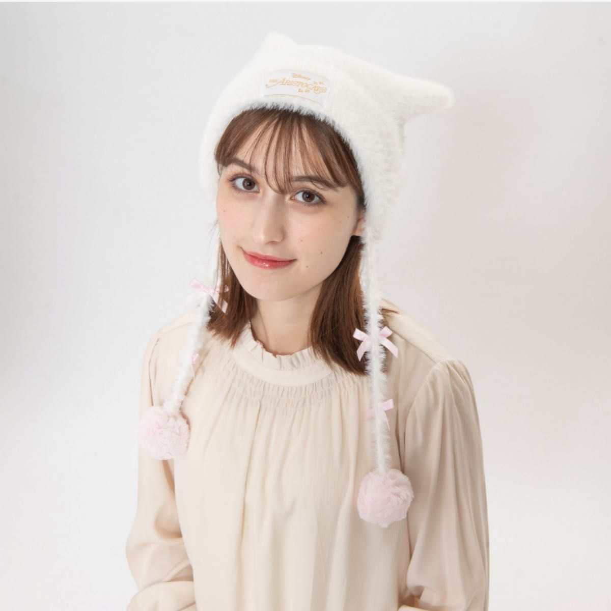 新品 東京ディズニーリゾート ニット帽 マリーちゃん 新品 東京ディズニーリゾート ニット帽 マリーちゃん