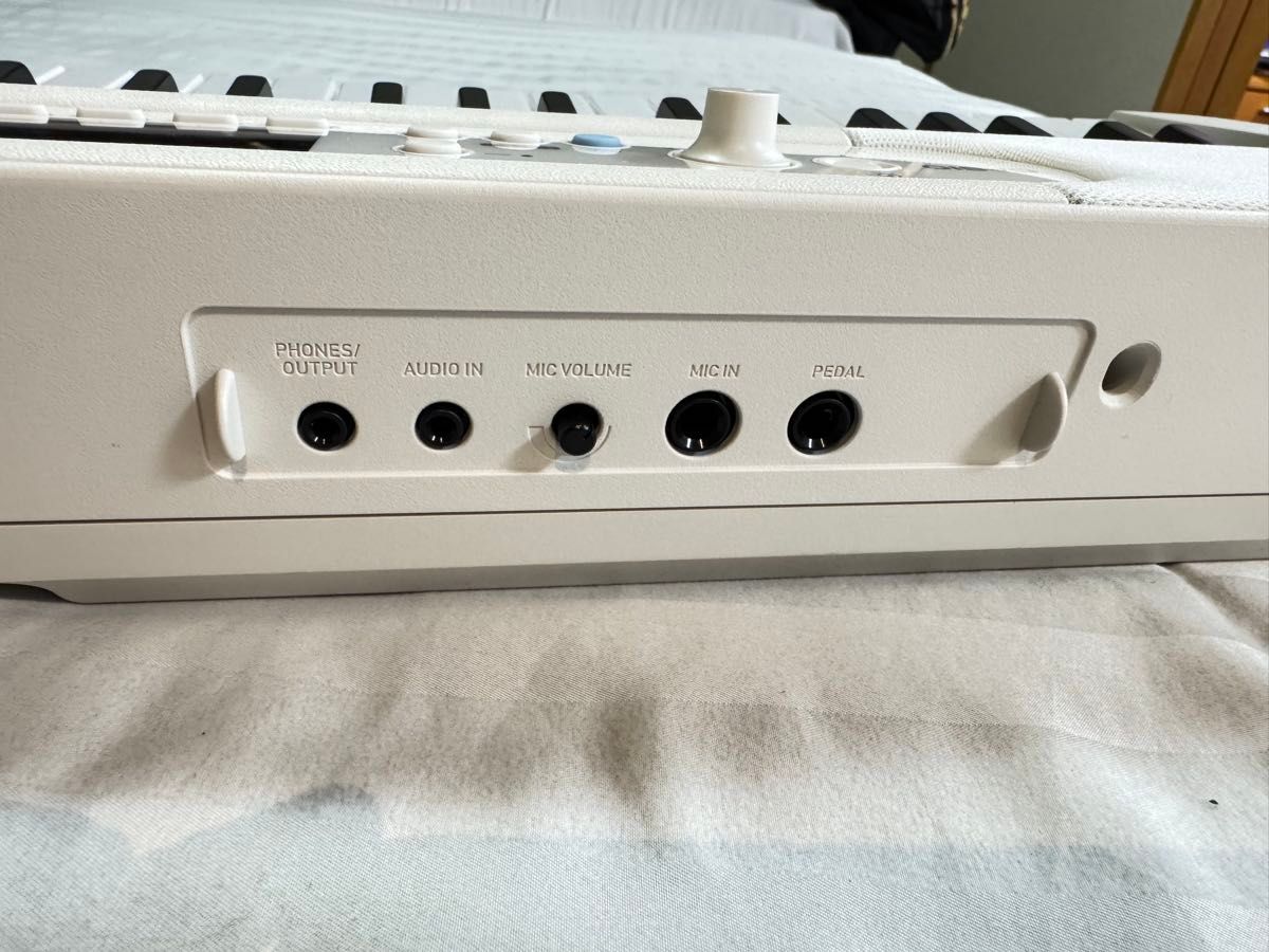 美品 カシオ 電子ピアノ LK-520 光ナビゲーション 電子 美品 カシオ 電子ピアノ LK-520 光ナビゲーション 電子