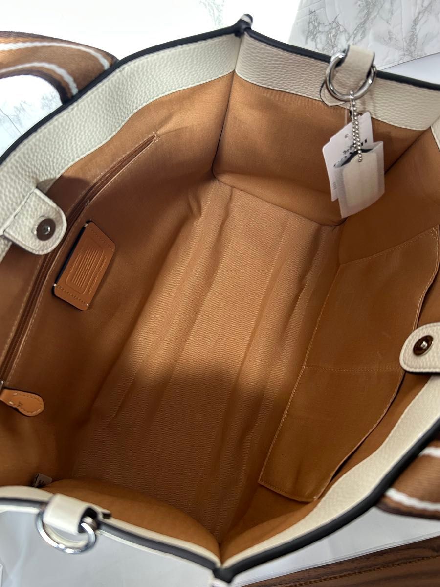 新品未使用】 COACH コーチ スミス トート 2way ショルダー 新品未使用】 COACH コーチ スミス トート 2way ショルダー