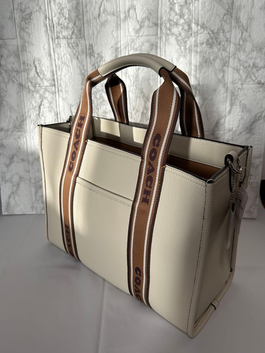 新品未使用】 COACH コーチ スミス トート 2way ショルダー 新品未使用】 COACH コーチ スミス トート 2way ショルダー