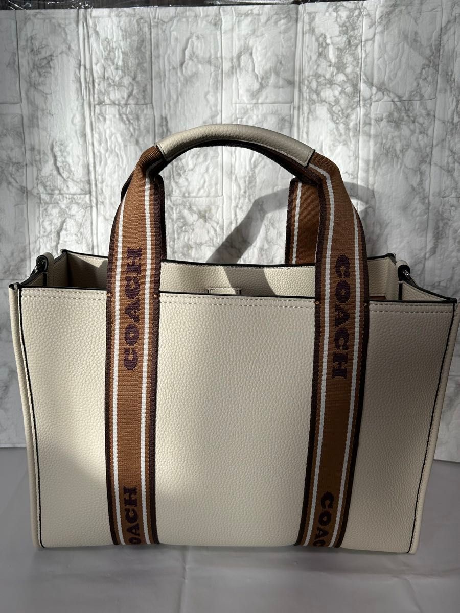 新品未使用】 COACH コーチ スミス トート 2way ショルダー 新品未使用】 COACH コーチ スミス トート 2way ショルダー