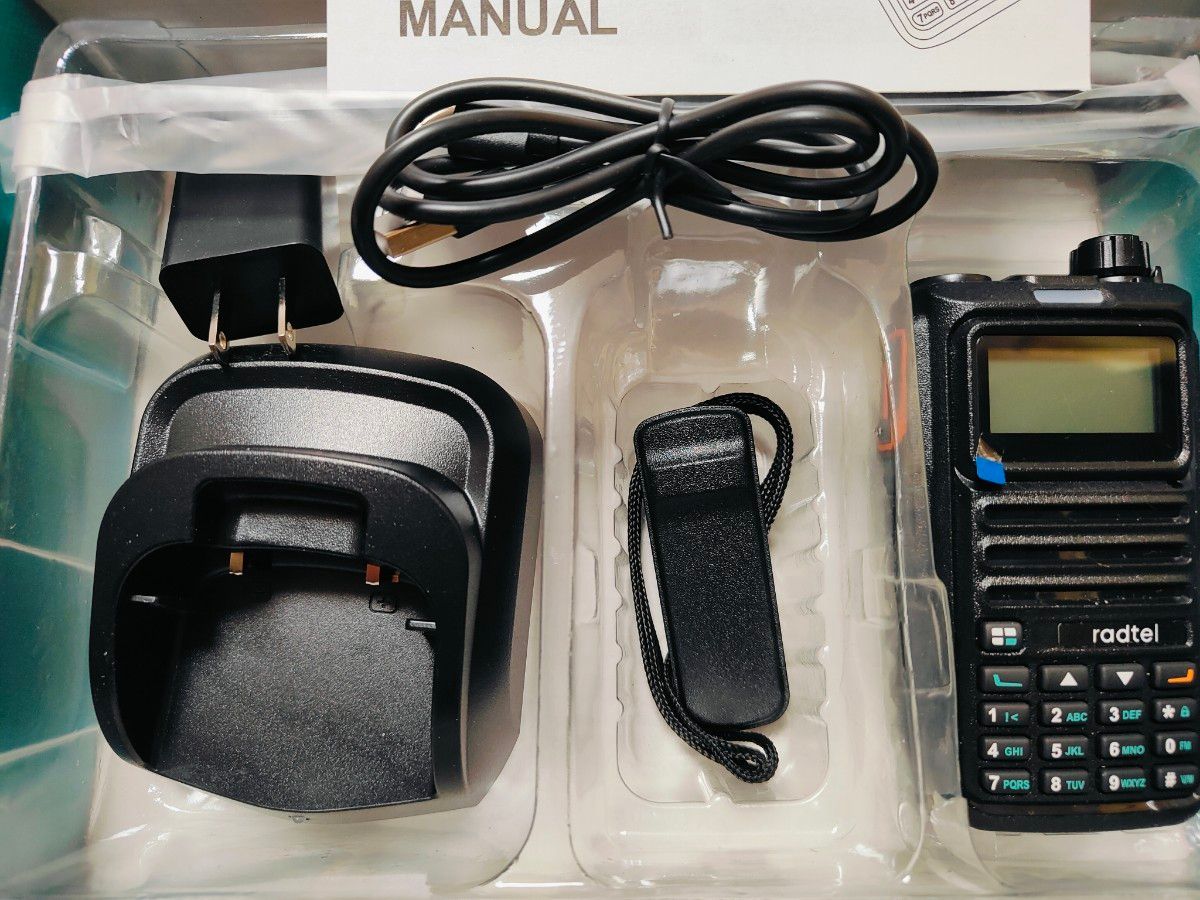 日本語】DMR/FM無線機 Radtel RT-4D JU 430MHz 広帯域受信 JARD 日本語】DMR/FM無線機 Radtel RT-4D JU 430MHz 広帯域受信 JARD