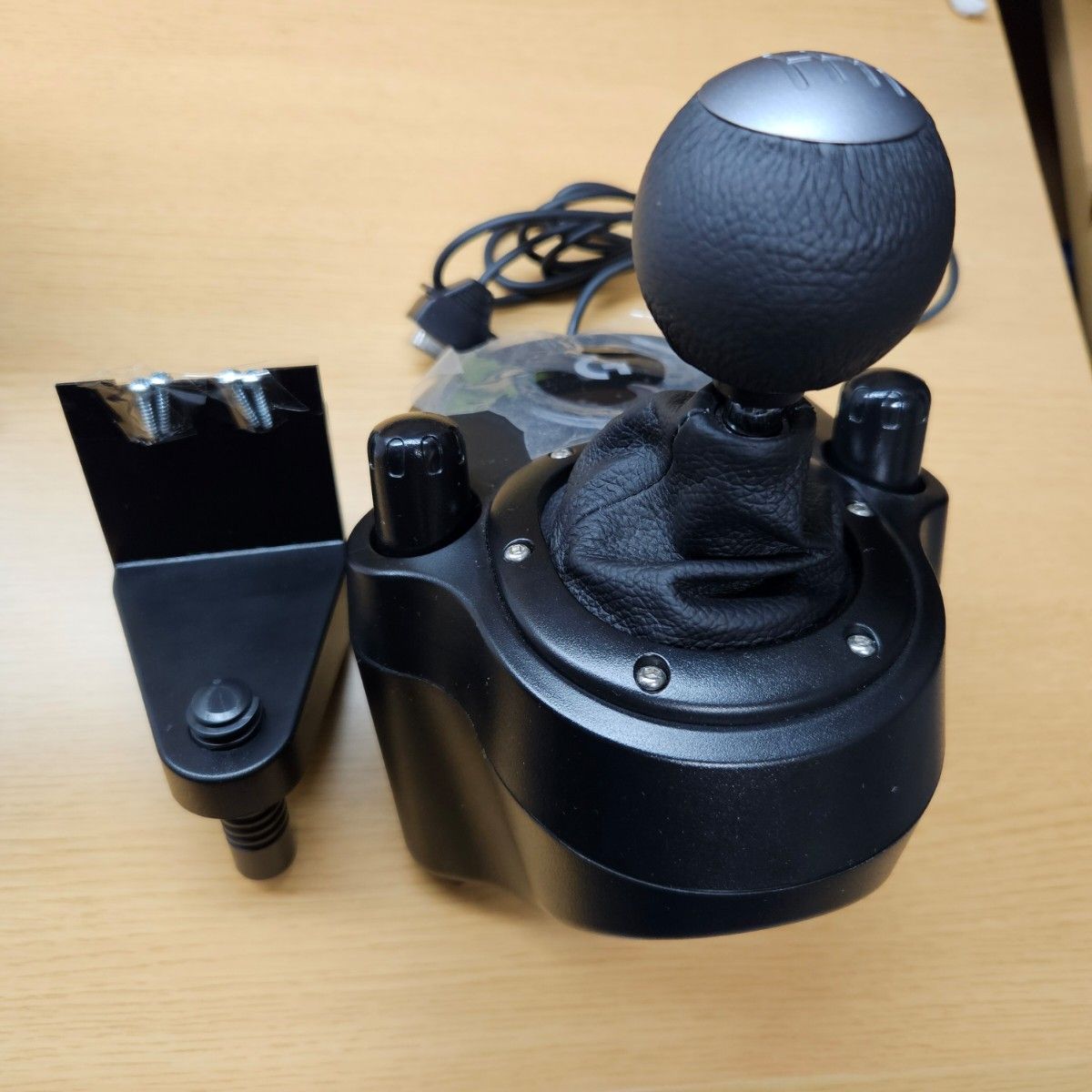 ロジクール G29 シフター セット 外箱付 PS5 レーシングホイール ロジクール G29 シフター セット 外箱付 PS5 レーシングホイール