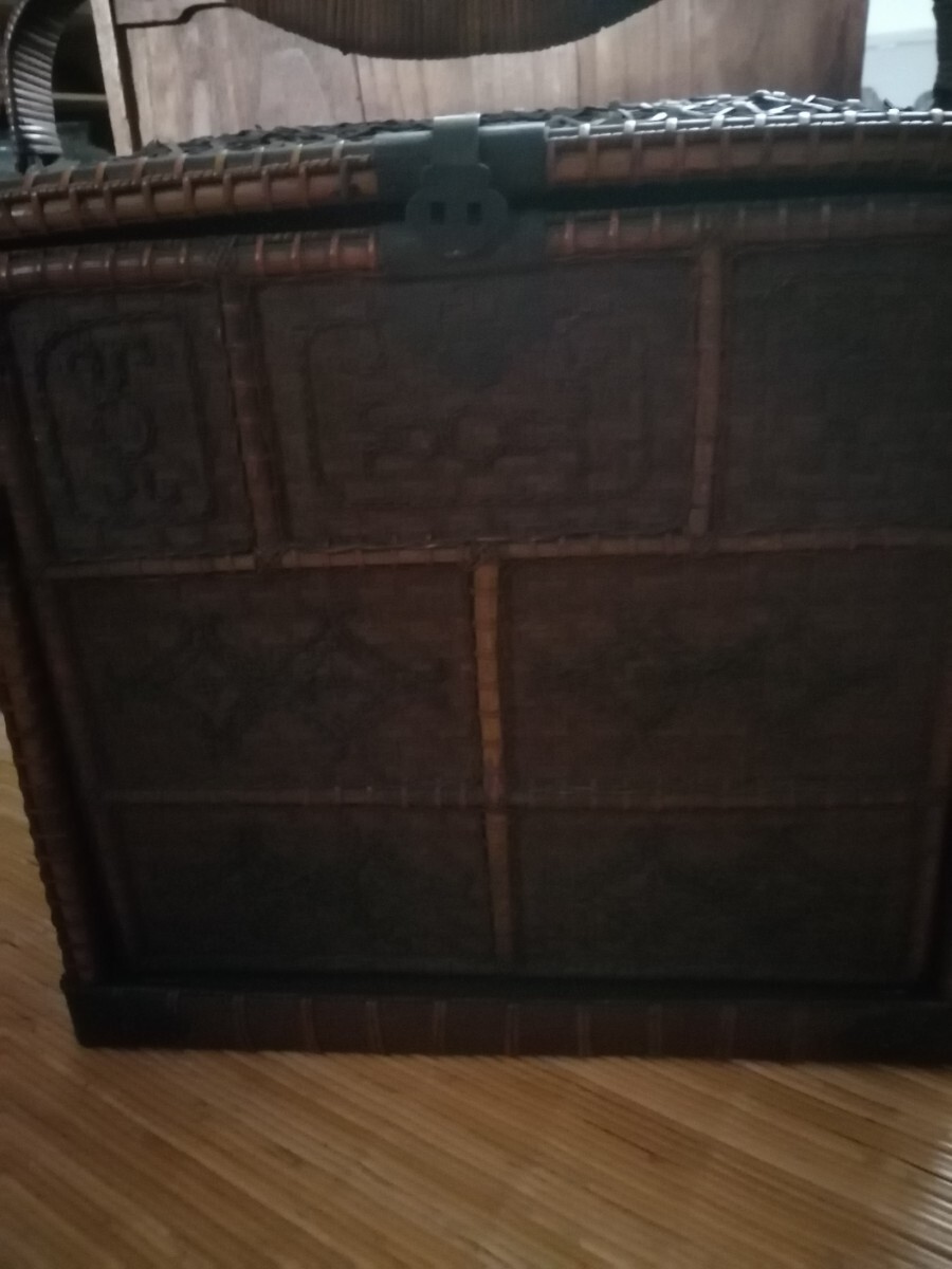 珍品旧蔵* 清代 檀木彫刻 瓜稜紋 筆立て 極細工 唐物 古賞物 珍品旧蔵* 清代 檀木彫刻 瓜稜紋 筆立て 極細工 唐物 古賞物