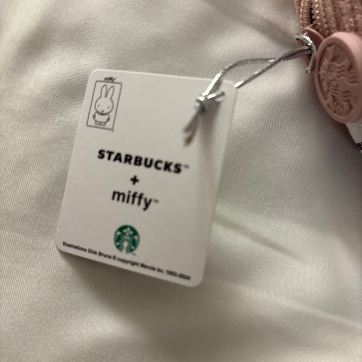 スターバックス ミッフィー コラボ ピンク コーデュロイポーチ スターバックス ミッフィー コラボ ピンク コーデュロイポーチ