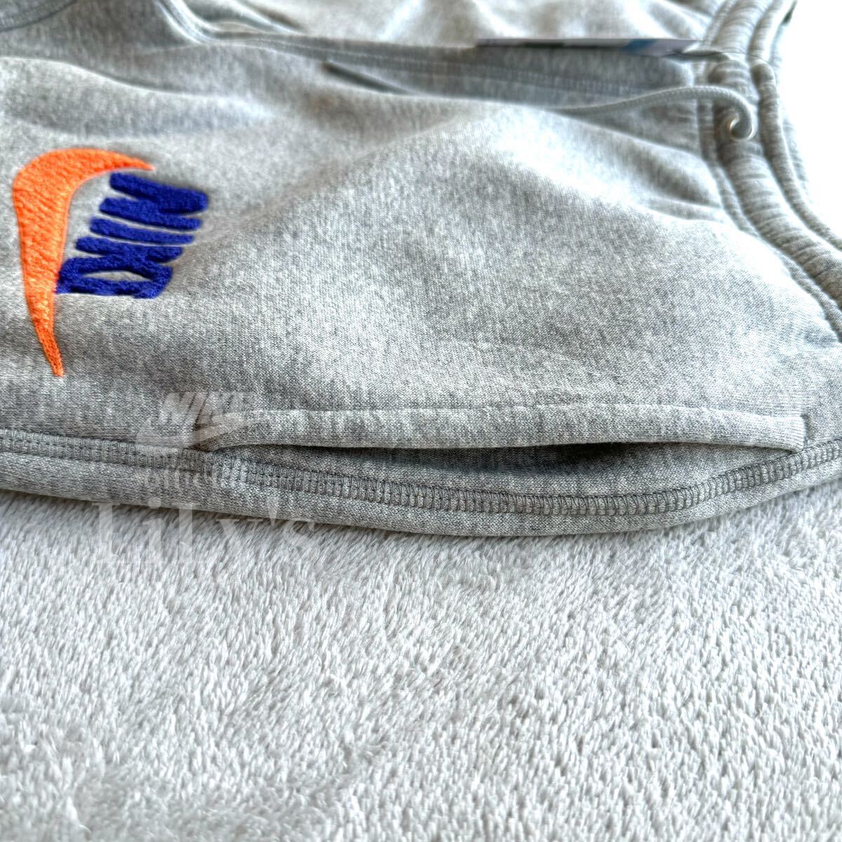 新品未使用 NIKE上下セットアップ XL グレー ナイキ ロゴボア 新品未使用 NIKE上下セットアップ XL グレー ナイキ ロゴボア