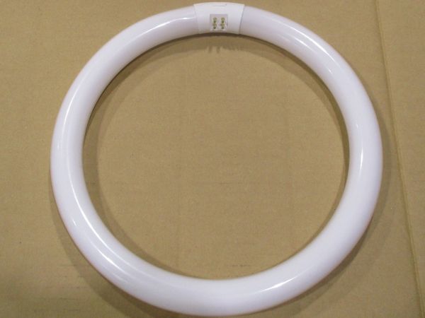CM07-003*.[ consigning *NOS] west Japan postage 1057 32 type daytime white color (FCL32EX-N/30F) 3 wave length shape . shape fluorescent lamp Mitsubishi Electric OSRAMrupika power N new goods remove unused goods 