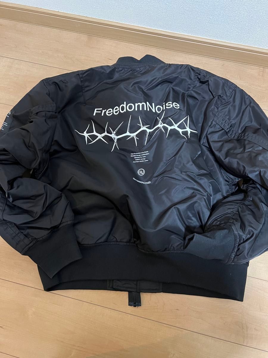 GU × UNDERCOVER MA-1 FreedomNoise ブルゾン 黒 ジーユー GU × UNDERCOVER MA-1 FreedomNoise ブルゾン 黒 ジーユー