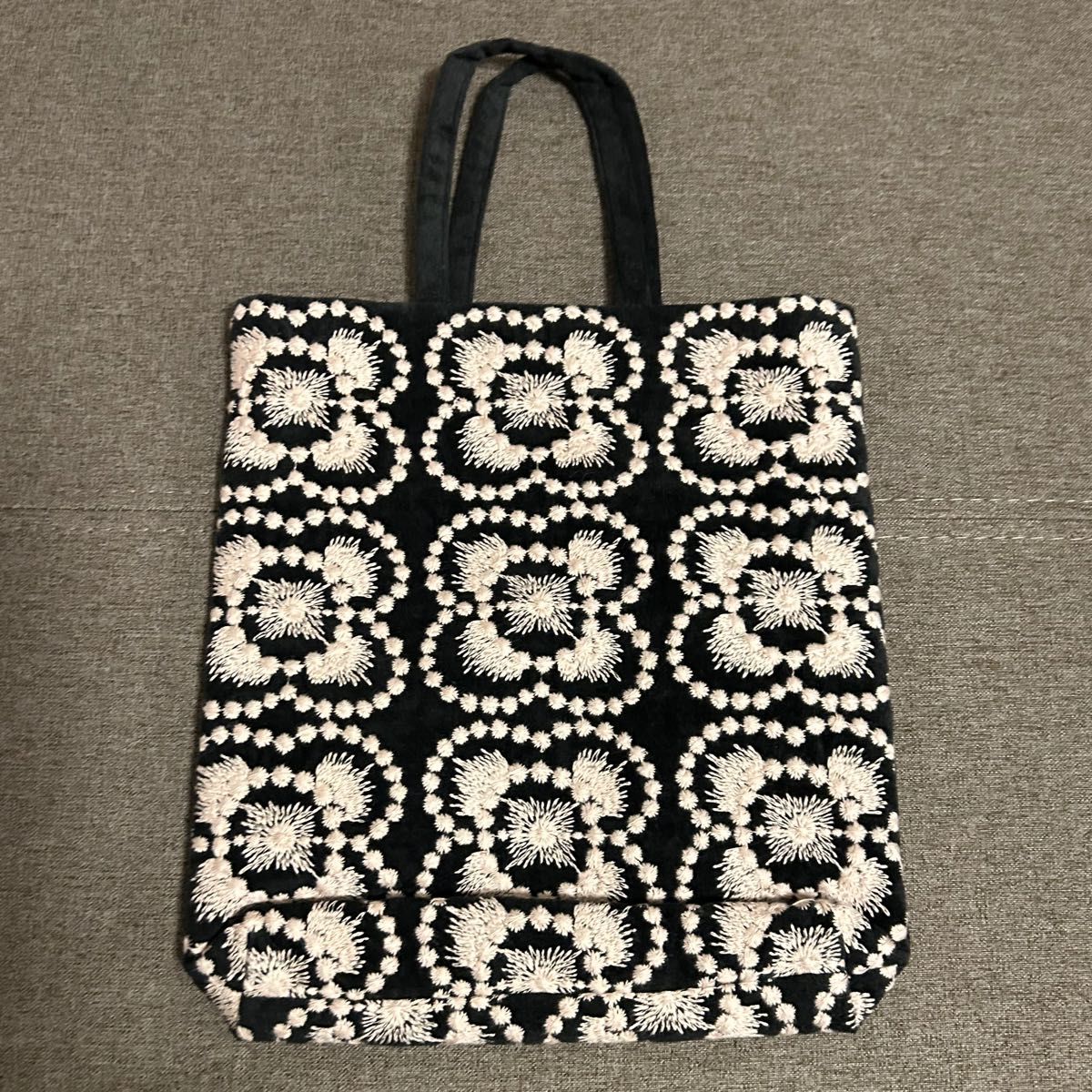 ミナペルホネン blumen トートバッグ toast bag 黒|Yahoo ミナペルホネン blumen トートバッグ toast bag 黒|Yahoo