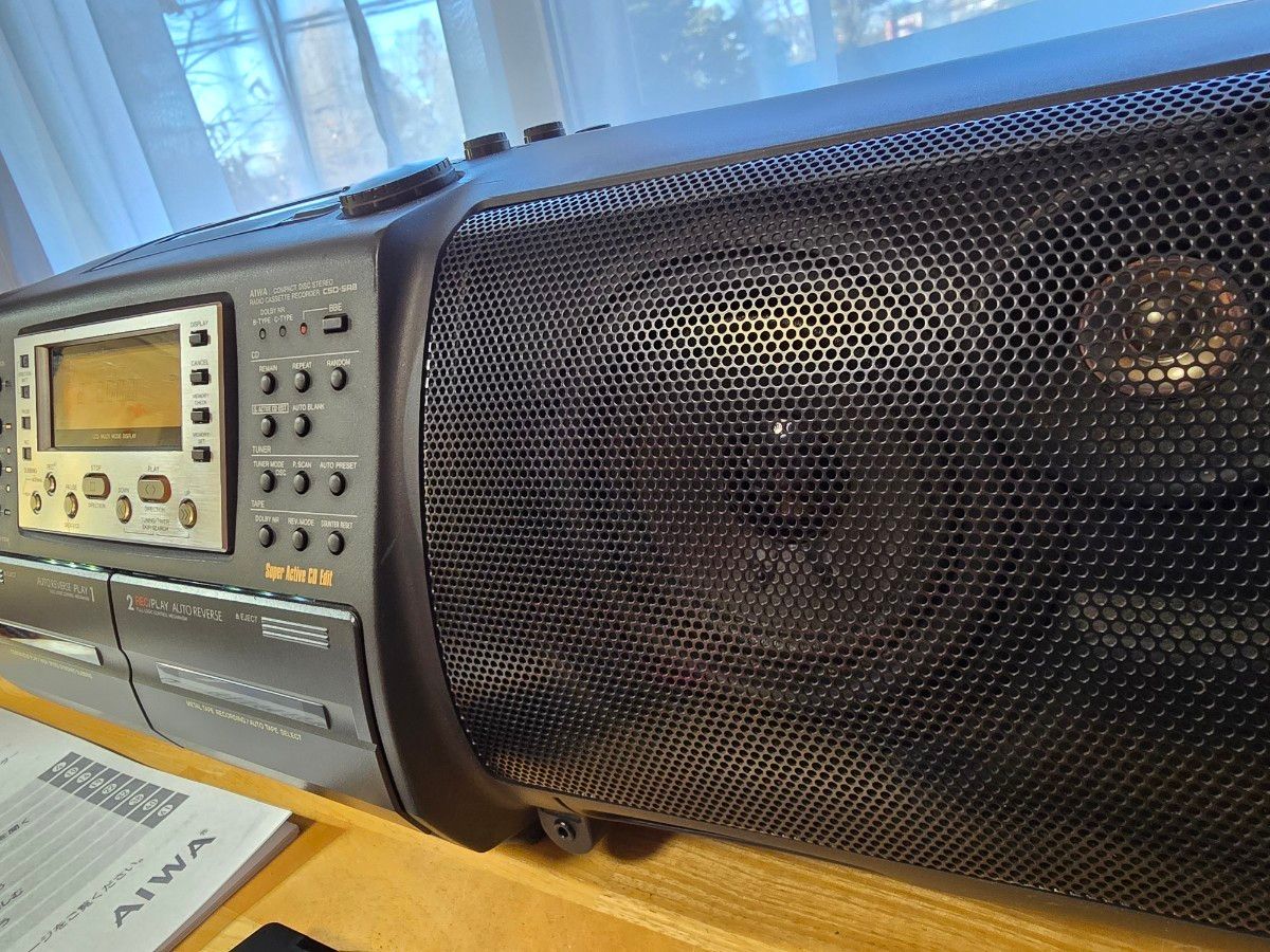 美品】AIWA STRASSER CSD-SR8改 Bluetooth搭載CDラジカセ 完動品 美品】AIWA STRASSER CSD-SR8改 Bluetooth搭載CDラジカセ 完動品