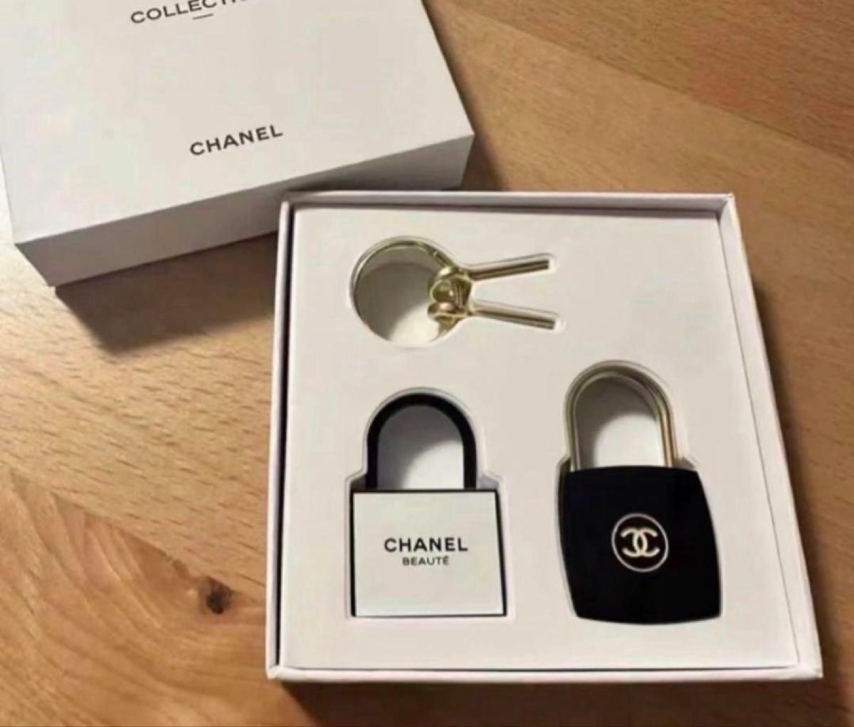 CHANEL シャネル ノベルティ ラコレクションキーホルダー カデナ CHANEL シャネル ノベルティ ラコレクションキーホルダー カデナ
