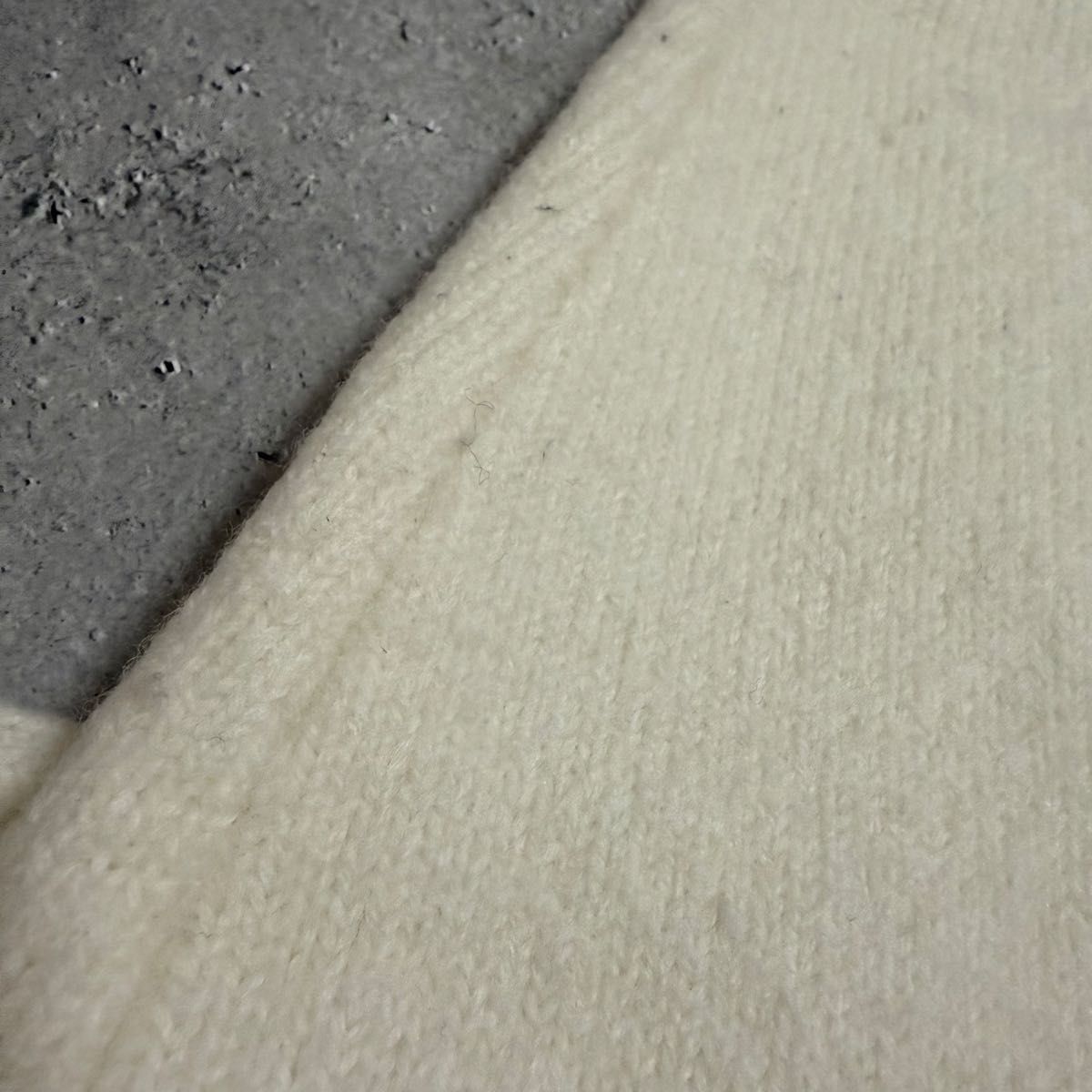 本物 美品 アミパリス ホワイトニット レディース セーター AMI 本物 美品 アミパリス ホワイトニット レディース セーター AMI