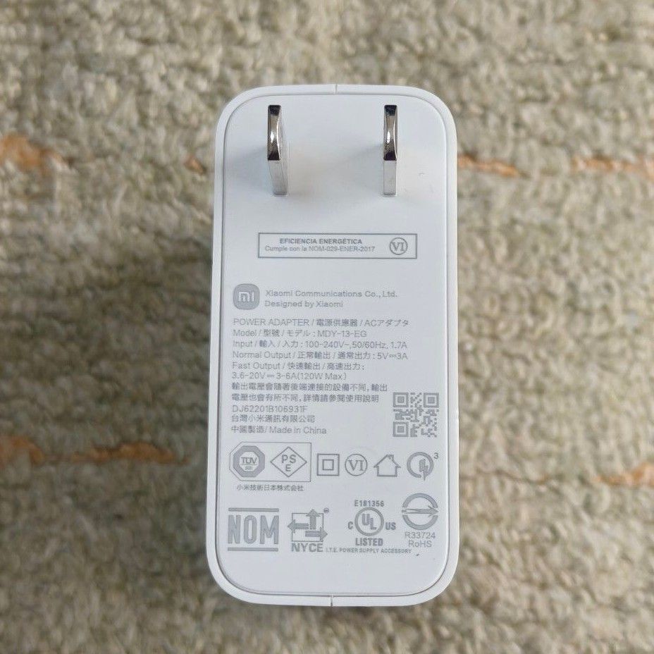 Xiaomi14TPro グローバル版12GB512GB ブラック 無線充電器セット Xiaomi14TPro グローバル版12GB512GB ブラック 無線充電器セット