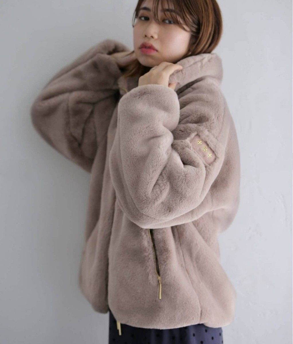 美品 TATRAS タトラス BARBRA バルブラ ファーブルゾン ピンク 2 美品 TATRAS タトラス BARBRA バルブラ ファーブルゾン ピンク 2