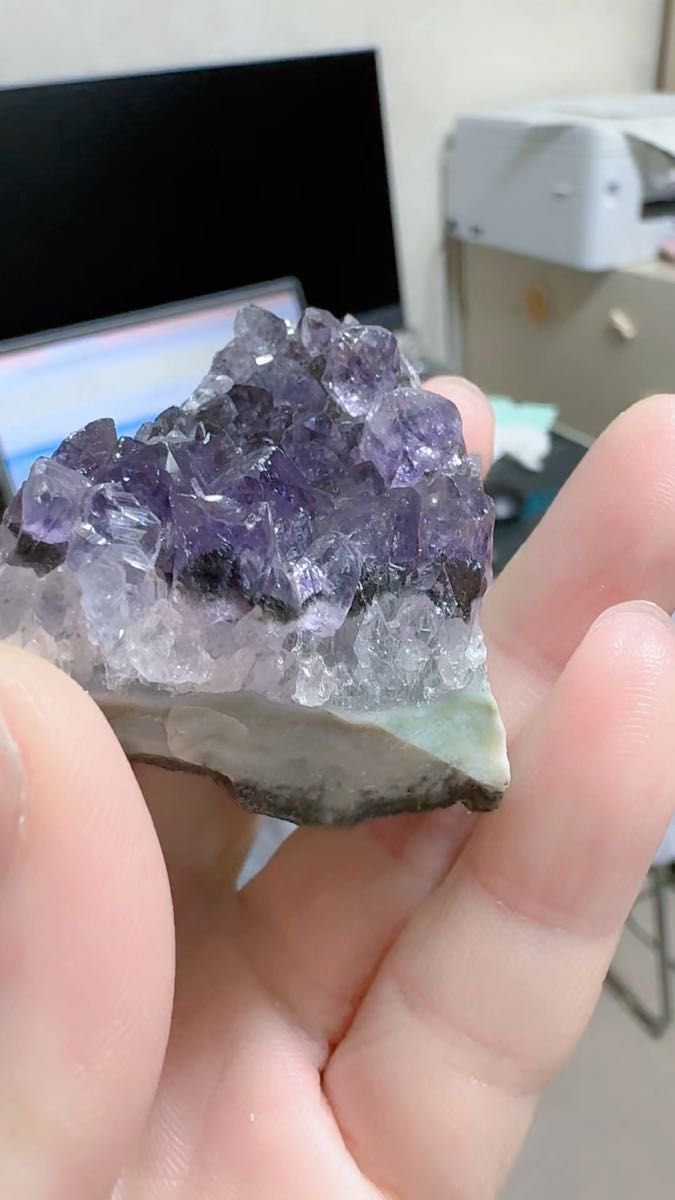 SST-020 天然水晶 ウルグアイ産 アメジストクラスター 天然石 紫水晶 幸運水晶 絶品超濃い濃い超美しいパワーストーン