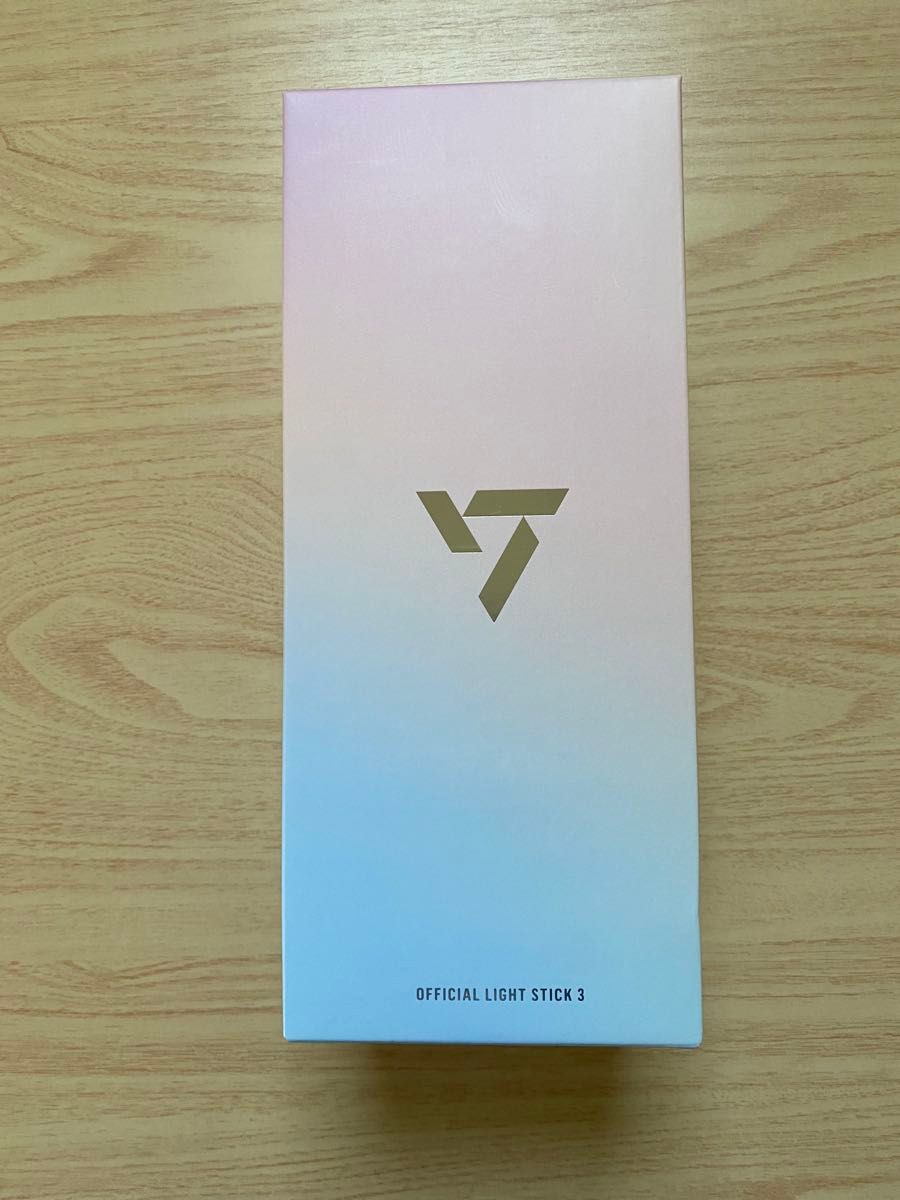 SEVENTEEN OFFICIAL LIGHT STICK VER.3 新品未開封　箱つぶれあり