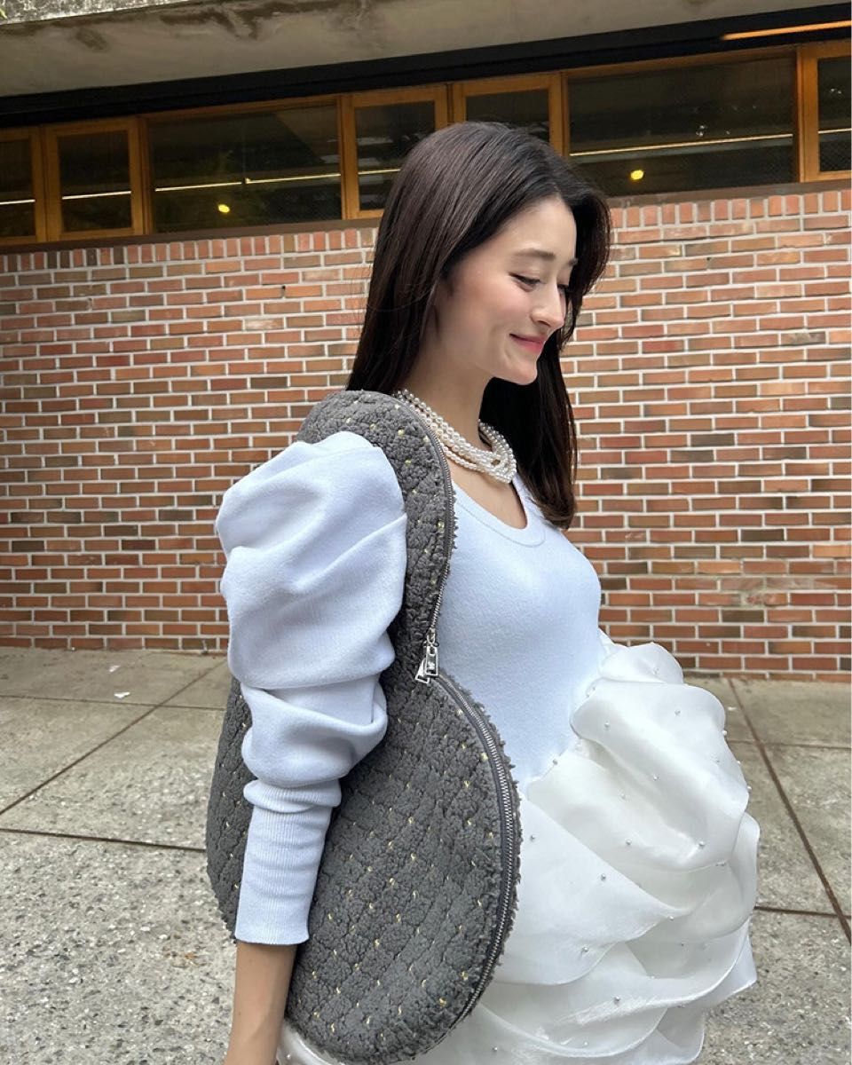 最終下げ ラスト1点 Bibiy AMELIE PEPURAMU KNIT|Yahoo!フリマ 最終下げ ラスト1点 Bibiy AMELIE PEPURAMU KNIT|Yahoo!フリマ