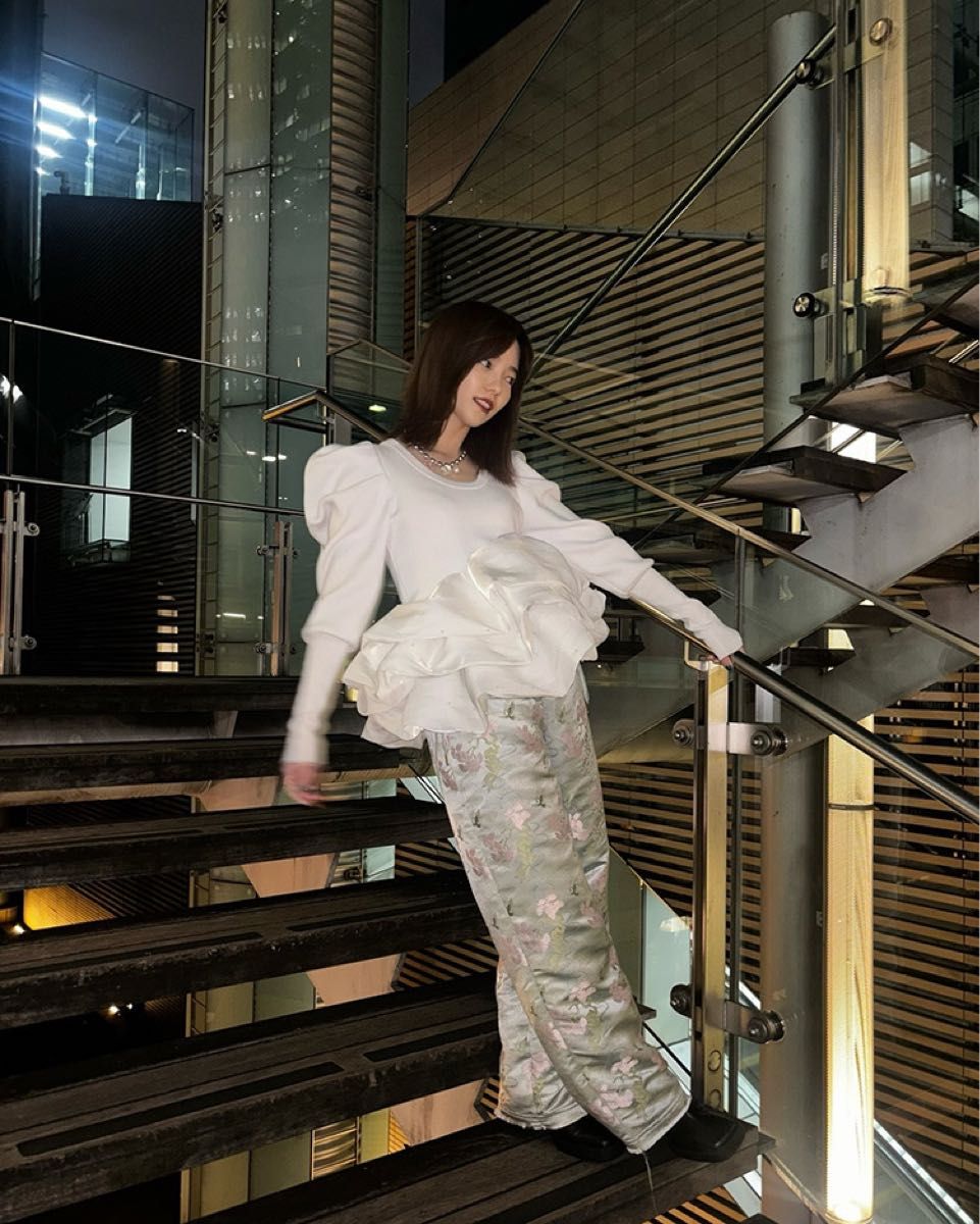 最終下げ ラスト1点 Bibiy AMELIE PEPURAMU KNIT|Yahoo!フリマ 最終下げ ラスト1点 Bibiy AMELIE PEPURAMU KNIT|Yahoo!フリマ