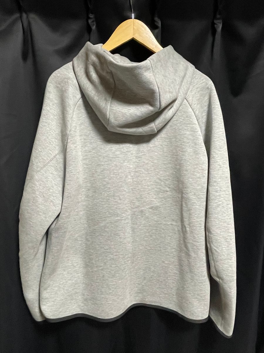 デッドストック 新品 廃盤 ナイキ テックフリース XL size デッドストック 新品 廃盤 ナイキ テックフリース XL size