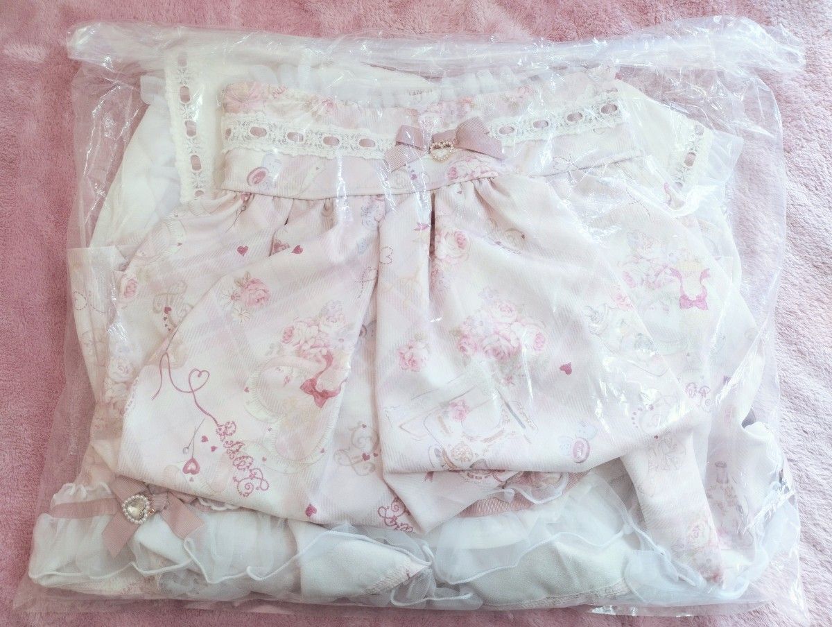 新品 正規品 LIZ LISA リズリサ Sewing Bear柄セットアップ 上下 新品 正規品 LIZ LISA リズリサ Sewing Bear柄セットアップ 上下
