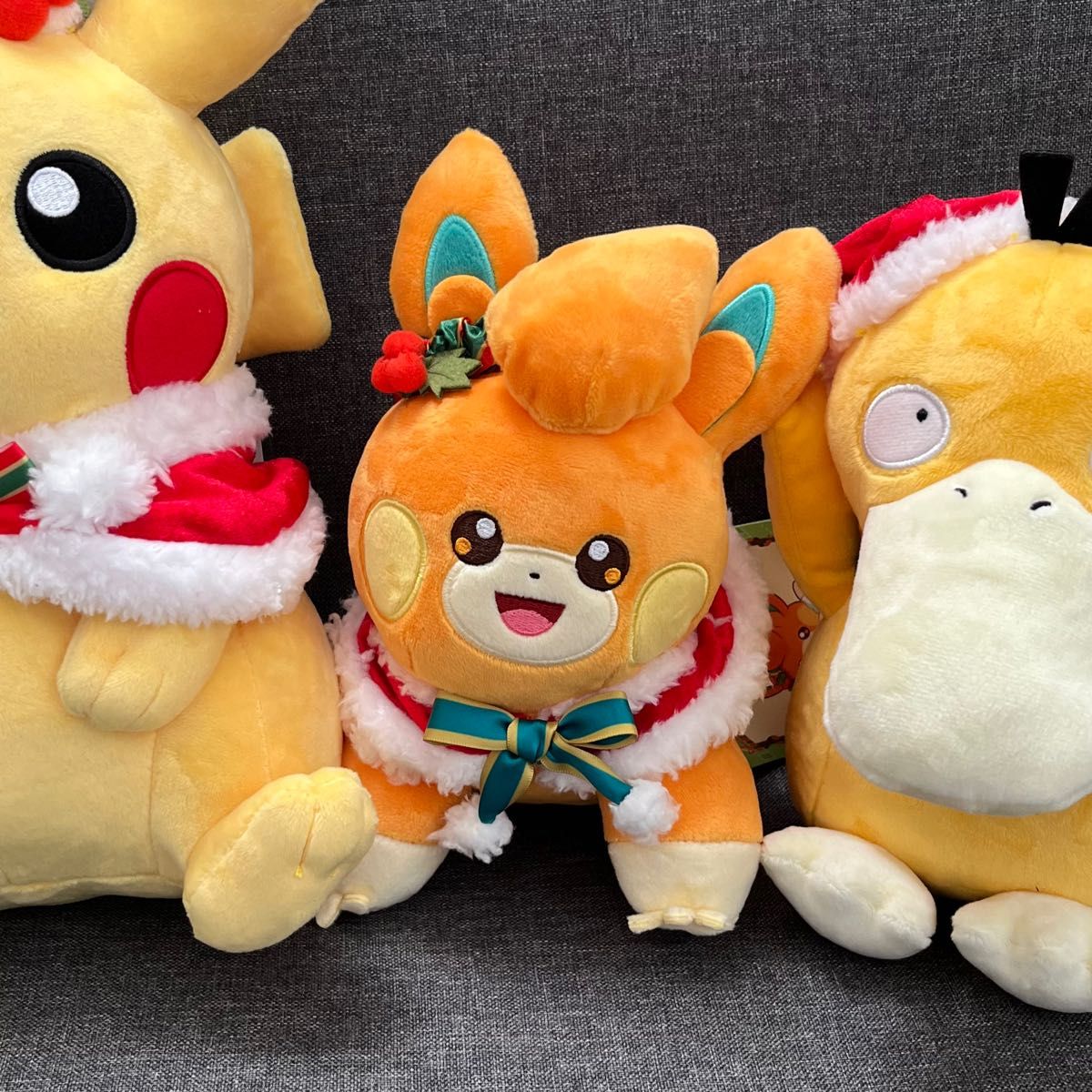 ポケモン クリスマス ぬいぐるみ ピカチュウ パモ コダック ポケモン クリスマス ぬいぐるみ ピカチュウ パモ コダック