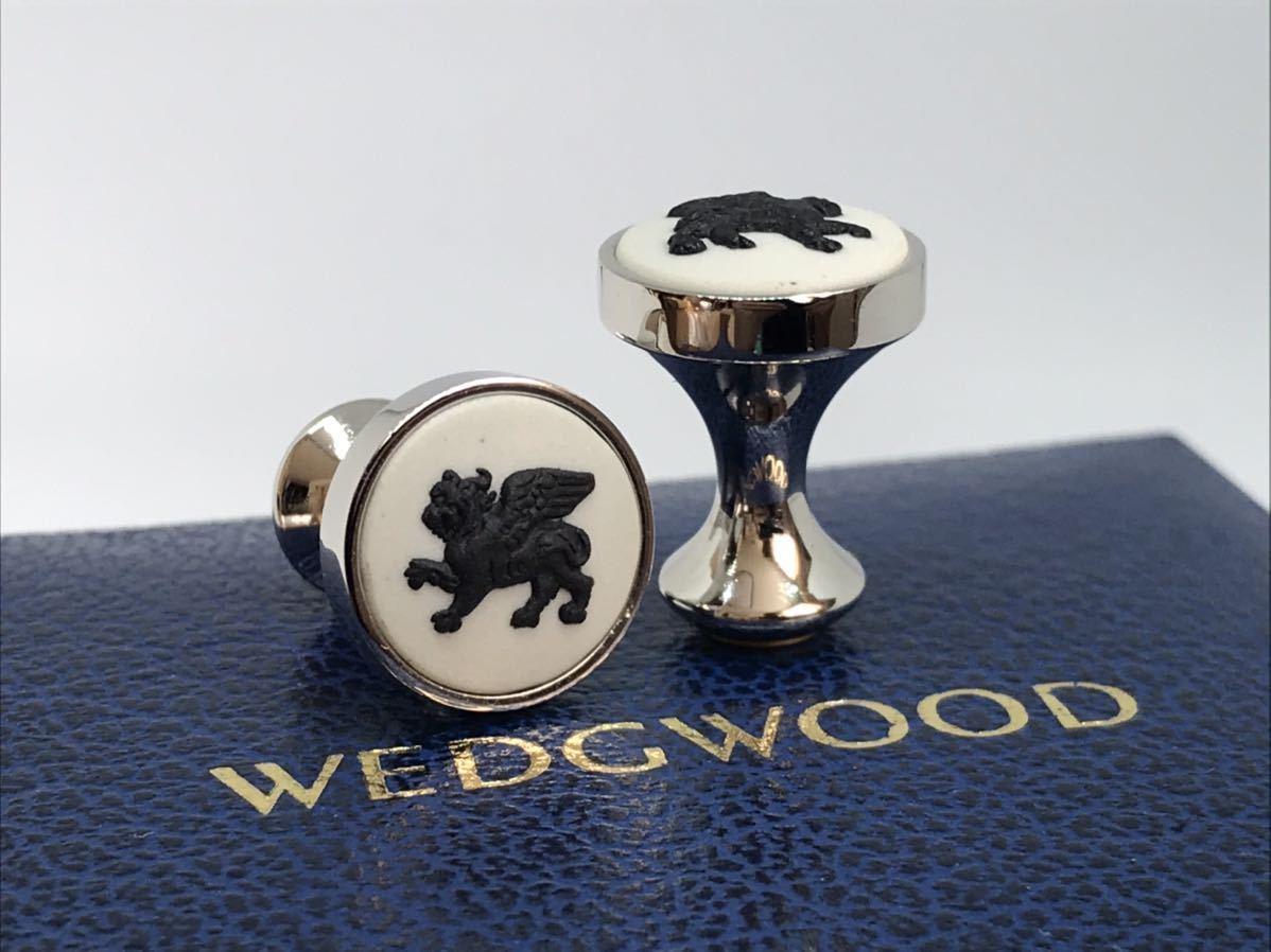 ✨ WEDGWOOD  ウェッジウッド  カフスボタン  お洒落✨️!!