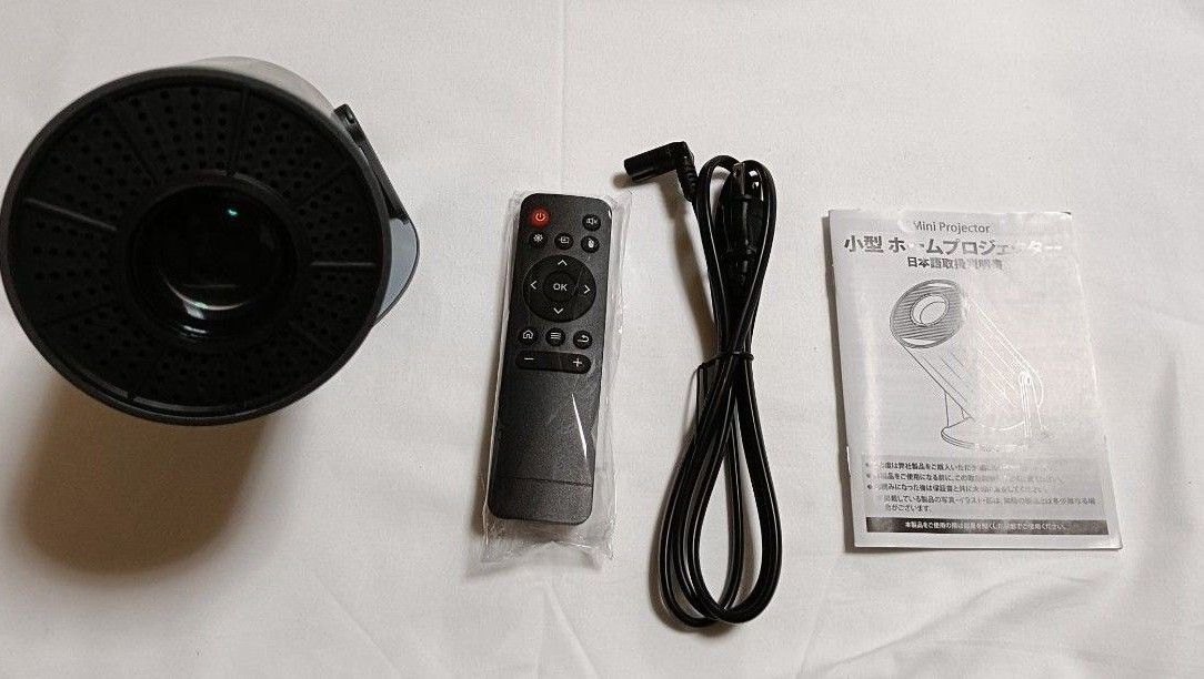 Charmelife プロジェクター 家庭用【18000LM・270°回転・4K対応 Charmelife プロジェクター 家庭用【18000LM・270°回転・4K対応