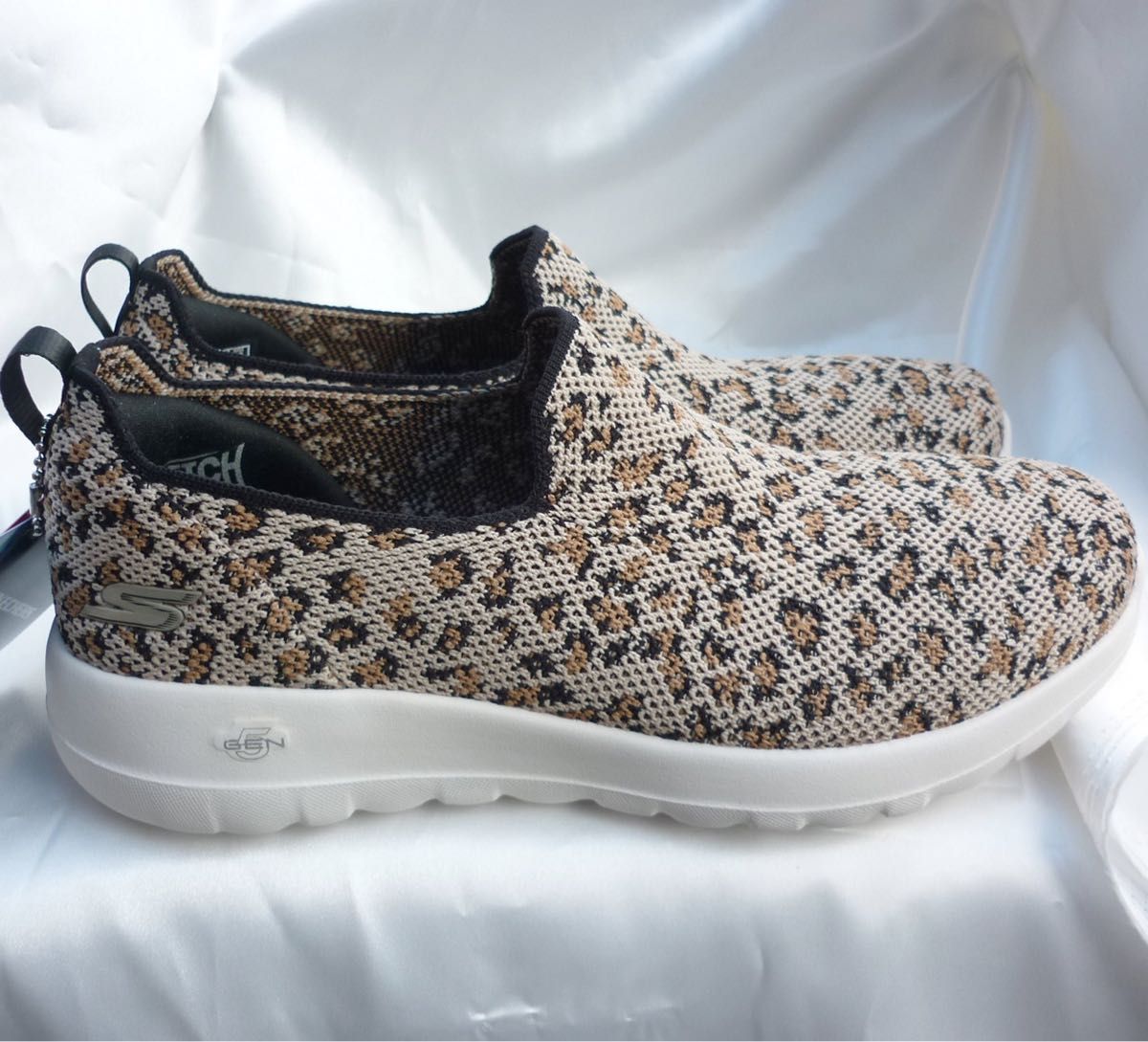 新品25 5cmスケッチャーズ Skechers ゴーウォーク ジョイ 新品25 5cmスケッチャーズ Skechers ゴーウォーク ジョイ