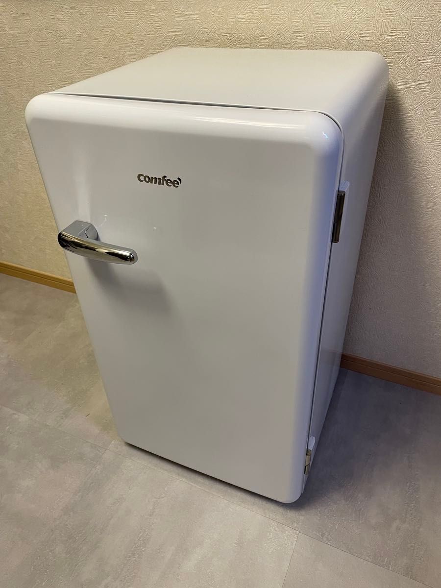 comfee'】冷蔵庫 93L 右開き 1ドア RCD93WHS(E) レトロデザイン comfee'】冷蔵庫 93L 右開き 1ドア RCD93WHS(E) レトロデザイン