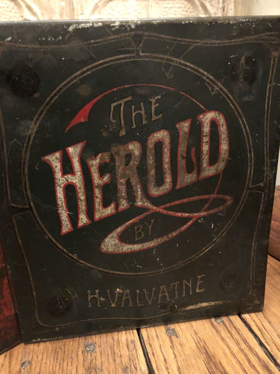 【ヴィンテージ 】缶 HEROLD book tin box 本型　古道具 骨董 アンティーク US 10s 20s カン 木箱 店舗什器 ディスプレイ タバコ缶_画像7