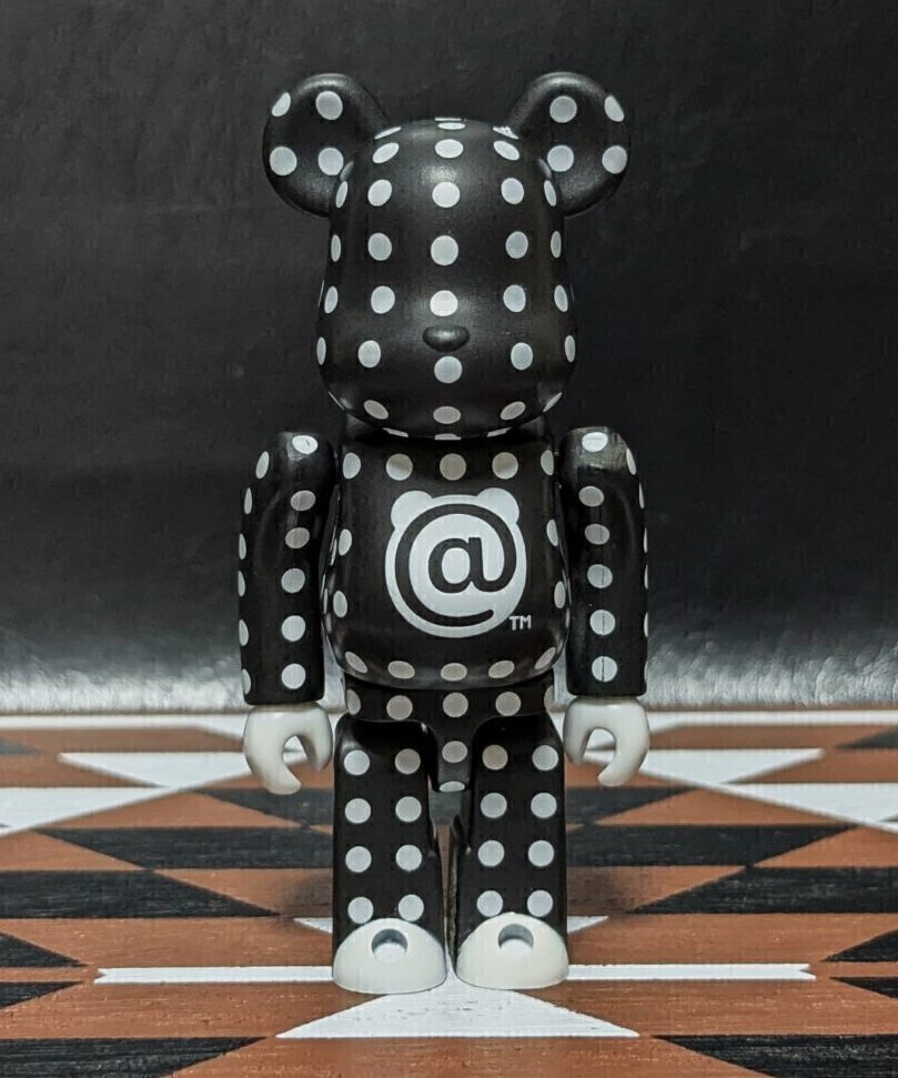 BE@RBRICK BEARBRICK ベアブリック 100％ (POLKA DOT) ポルカドット 水玉 現品のみ D2407588